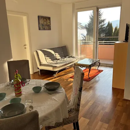 Apartment Sunny City-mountain-lake Getaway