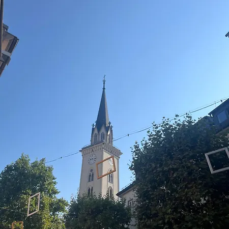 Sunny City-mountain-lake Getaway Appartement