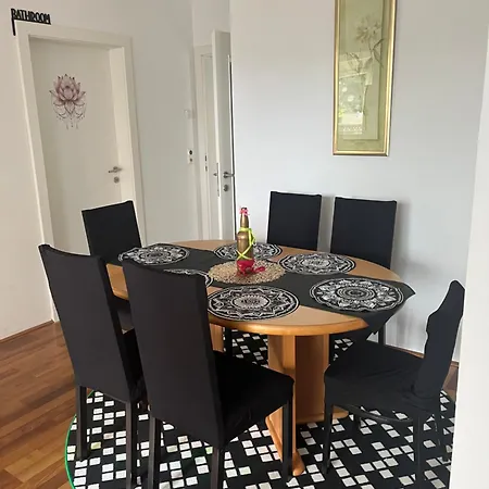 Sunny City-mountain-lake Getaway Appartement *